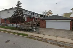 96-19 156th Ave, Howard Beach, NY 11414 - Photo 4