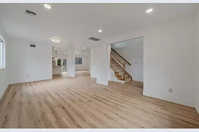 40 Hawkins Avenue, Medford, NY 11763 - Photo 8