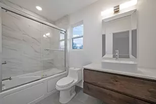 40 Hawkins Ave, Medford, NY 11763 - Photo 26