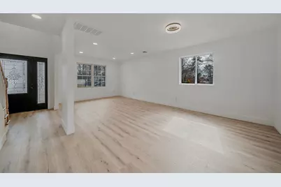 40 Hawkins Avenue, Medford, NY 11763 - Photo 6