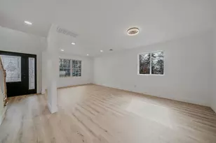 40 Hawkins Ave, Medford, NY 11763 - Photo 6