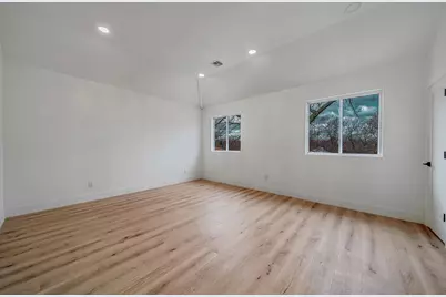 40 Hawkins Avenue, Medford, NY 11763 - Photo 18