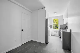 86-11 34th Ave, Jackson Heights, NY 11372 - Photo 2