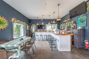 13100 Main Rd, Mattituck, NY 11952 - Photo 18