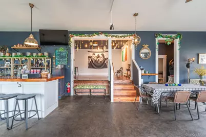 13100 Main Rd, Mattituck, NY 11952 - Photo 24