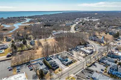 13100 Main Rd, Mattituck, NY 11952 - Photo 10