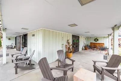 13100 Main Rd, Mattituck, NY 11952 - Photo 16