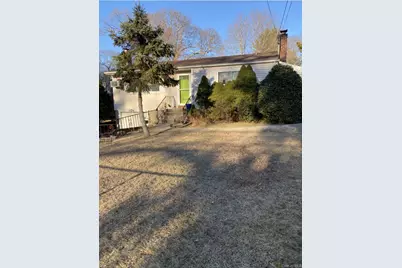 433 Browns Road, Nesconset, NY 11767 - Photo 2