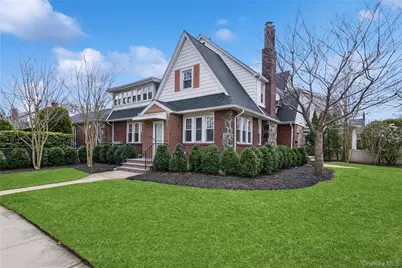 363 Hempstead Avenue, Rockville Centre, NY 11570 - Photo 1