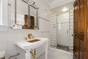 8 Tatem Way, Old Westbury, NY 11568 - Photo 30