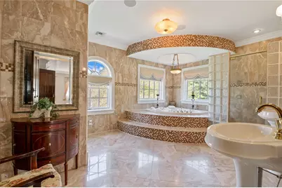 8 Tatem Way, Old Westbury, NY 11568 - Photo 22