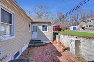 243 Lakeside Trail, Ridge, NY 11961 - Photo 4