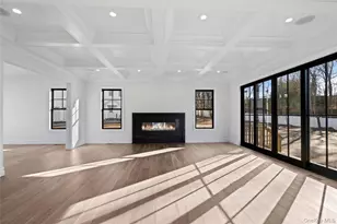 30 Main Pkwy, Plainview, NY 11803 - Photo 14