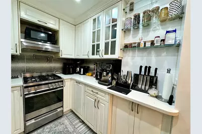 2121 Shore Parkway #4P, Brooklyn, NY 11214 - Photo 12