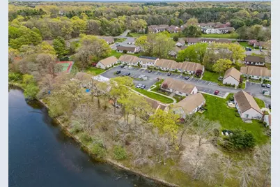 605 Lake Court #605, Middle Island, NY 11953 - Photo 18