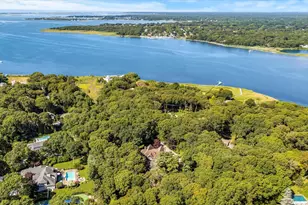 53 Cedar Ln W, Remsenburg, NY 11960 - Photo 4