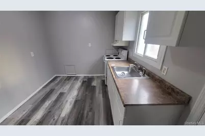 40 Haviland Rd Apt A7, Poughkeepsie, NY 12601 - Photo 2