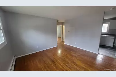 40 Haviland Rd Apt A7, Poughkeepsie, NY 12601 - Photo 4