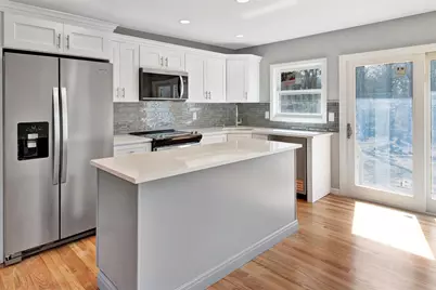 154 Meadowmere Avenue, Mastic, NY 11950 - Photo 6