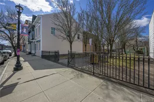 237 Warren St, Hudson, NY 12534 - Photo 2