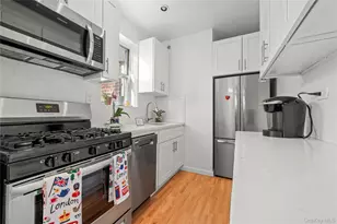 640 W 231st St, Bronx, NY 10463 - Photo 2