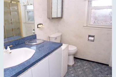 436 15th Street, West Babylon, NY 11704 - Photo 6