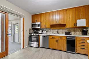 137 Dahlia Dr, Mahopac, NY 10541 - Photo 6