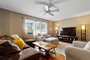 137 Dahlia Dr, Mahopac, NY 10541 - Photo 2