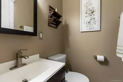 137 Dahlia Drive, Mahopac, NY 10541 - Photo 16