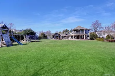 241 Willetts Lane, West Islip, NY 11795 - Photo 26