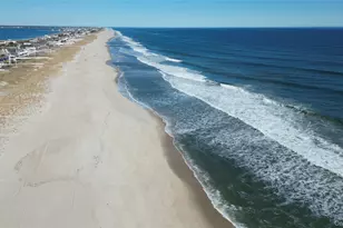 825 Dune Rd, Westhampton Beach, NY 11978 - Photo 46