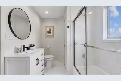 552 Dune Road, Westhampton, NY 11977 - Photo 32