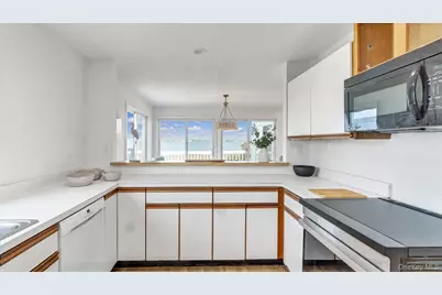 552 Dune Road, Westhampton, NY 11977 - Photo 18