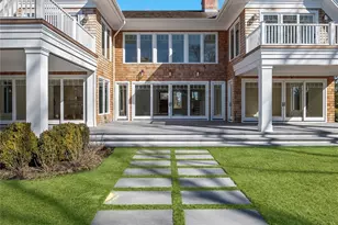 25 Fresh Pond Rd, Mott Haven, NY 11963 - Photo 4