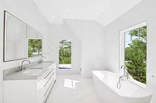 25 Fresh Pond Rd, Mott Haven, NY 11963 - Photo 16