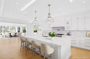 25 Fresh Pond Rd, Mott Haven, NY 11963 - Photo 8