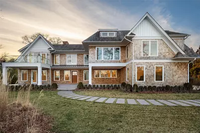 25 Fresh Pond Road, Mott Haven, NY 11963 - Photo 2