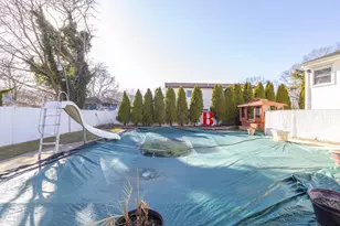 84 Riverside Ave, Mastic Beach, NY 11951 - Photo 28