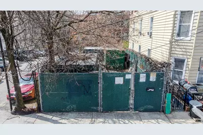 1667 Hunt Avenue, Bronx, NY 10462 - Photo 4