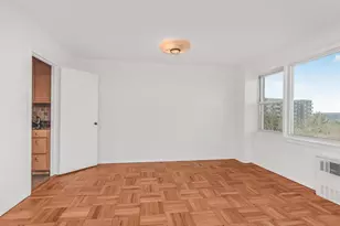 4555 Henry Hudson Pkwy, Bronx, NY 10471 - Photo 2