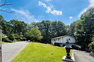 97 Westview Rd, Spring Valley, NY 10977 - Photo 4