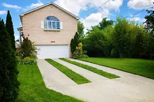 150-129 Powells Cove Blvd, Whitestone, NY 11357 - Photo 2