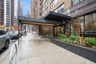 305 E 40th St, New York, NY 10016 - Photo 1