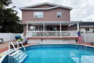 55 Willow Ln, Lindenhurst, NY 11757 - Photo 4