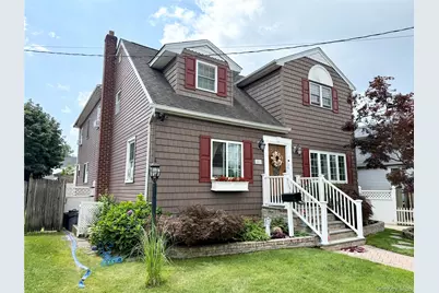 55 Willow Lane, Lindenhurst, NY 11757 - Photo 28