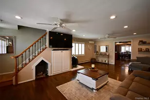 55 Willow Ln, Lindenhurst, NY 11757 - Photo 12