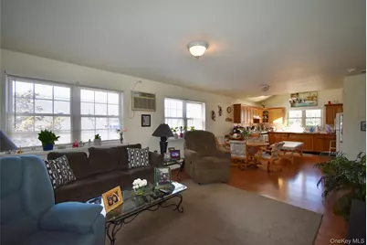 55 Willow Lane, Lindenhurst, NY 11757 - Photo 24