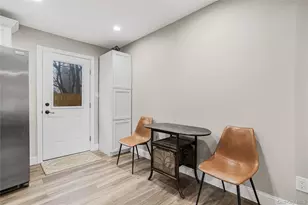 104 Radcliff Dr, East Norwich, NY 11732 - Photo 8