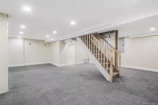 104 Radcliff Dr, East Norwich, NY 11732 - Photo 16