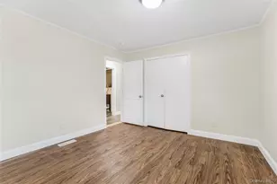 104 Radcliff Dr, East Norwich, NY 11732 - Photo 10